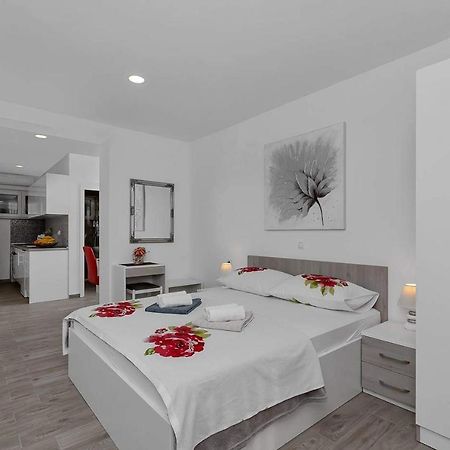 Apartman-Studio Meri Макарска Экстерьер фото